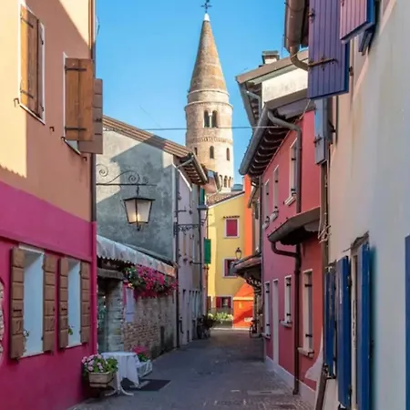 Apartamento Lovely Flat Overlooking The Pool Caorle