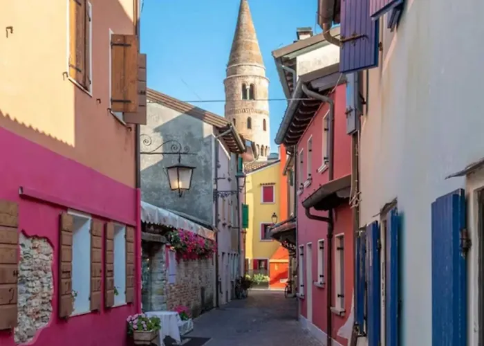 Apartamento Lovely Flat Overlooking The Pool Caorle